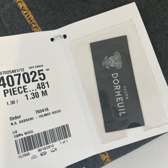 Dormeuil Suiting Fabric 100% Wool Charcoal Gray 1.3M JP - Picture 3 of 7